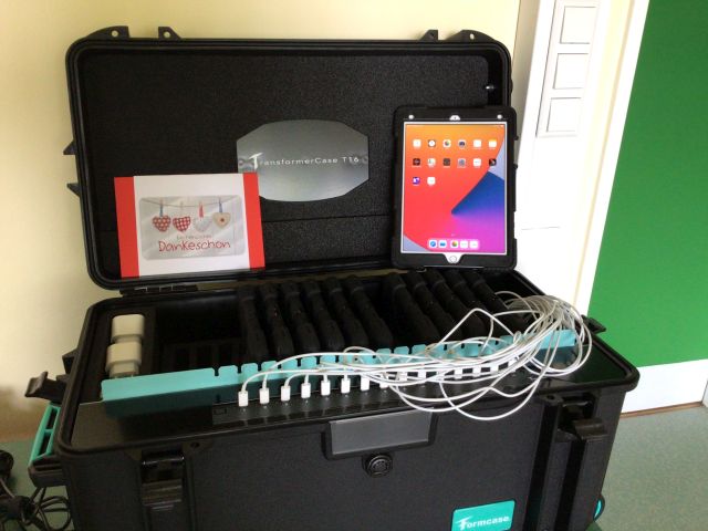 Spende Tablet-Koffer
